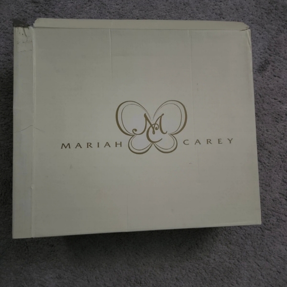 Knee high lace up boots - Picture 3 of 4